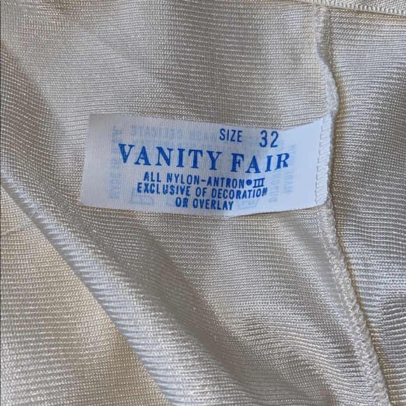Vintage Vanity Fair Cream Nylon Camisole.  Size 32 - Picture 3 of 4